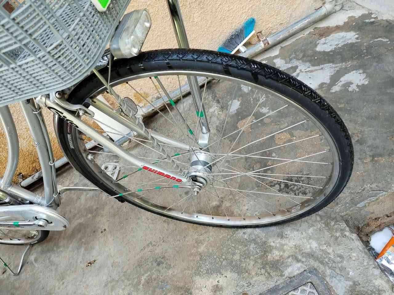 السلام عليكم
للبيع💵 
بايسكل باله ياباني اصلي حجم 27 💥 
كير مكينه3نمر خفيف وسط ثكيل💥 
بريكات امامي خلفي جديد💥 
سلة أمامية أصلية💥 
قفل ويل +قفل ستيرن💥 
ويالة ستيل أصلية💥 
جاملغات ستيل اصلي💥 
دواسات او جفايات اصلي💥 
لبايسكل بحالة جيدة جدا والصور تحكم💥 
السعر 135وبي مجال💵 💥 
المكان بغداد الغزالية التواصل خاص 💥


**إذا كنت صاحب هذا الإعلان وتريد حذفه لأي سبب، رجاءا أرسل رسالة إلى الدعم الفني**