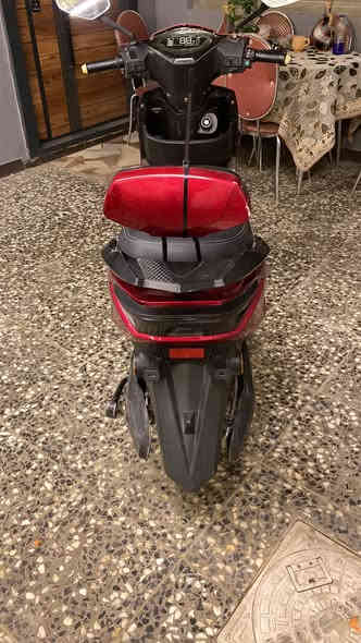 السلام عليكم اخوان دراجه سكنس 2025 جديده موبدل الاها بطاريه قبل يومين دراجه نظيفه كلش تجي تشوف بعينك وتاخذ 

السعر (675) بيها مجال لطيبن 

الهاتف ***********
