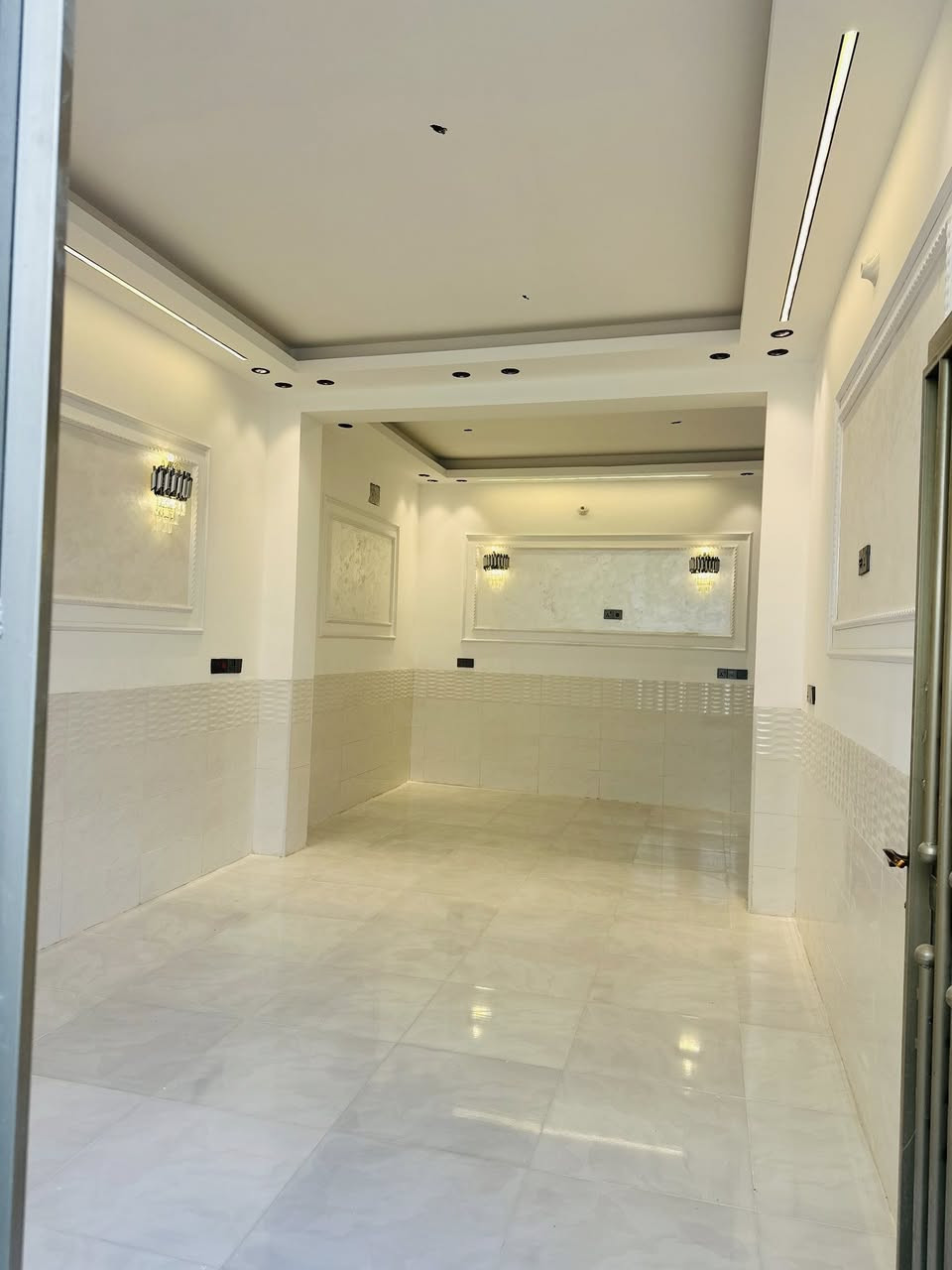 🔴 بيت مساحة 100 متر طابقين بناء جديد  للبيع
🟣
🔴 طابو  زراعي سند ٢٥ 
🔴 اقرار محكمة من صاحب الارض مباشرا
🔴 الخدمات (  تبليط / ماء ♦️ كهرباء ♦️ مجاري )
 🟠 الموقع كربلاء - حي العباس ع
🟠 للاستفسار التواصل ***********
