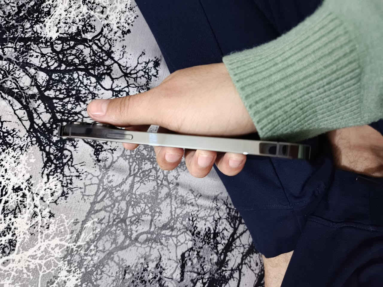 للبيع ايفون 13 برو ماكس
جهاز جديد وممفتوح ع ايدي مكفول 
جهاز مال بيت يعني نظيف ويخبل
بطارية 77 مكفول من الفتح 
السعر 650 وبي مجال بسيط 

مكاني الامين الثانية 
***********
