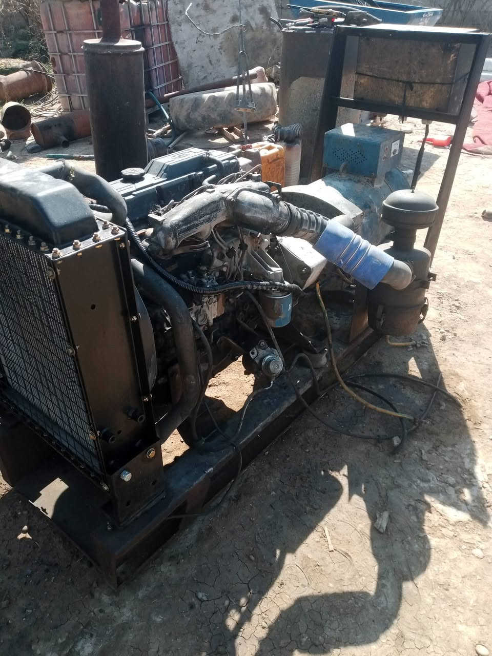 مولدات  كيا  30كيفي  و بيركز 50كيفي  بشرط لا صرف  ولابخار ديالى سعر 32تواصل ***********
