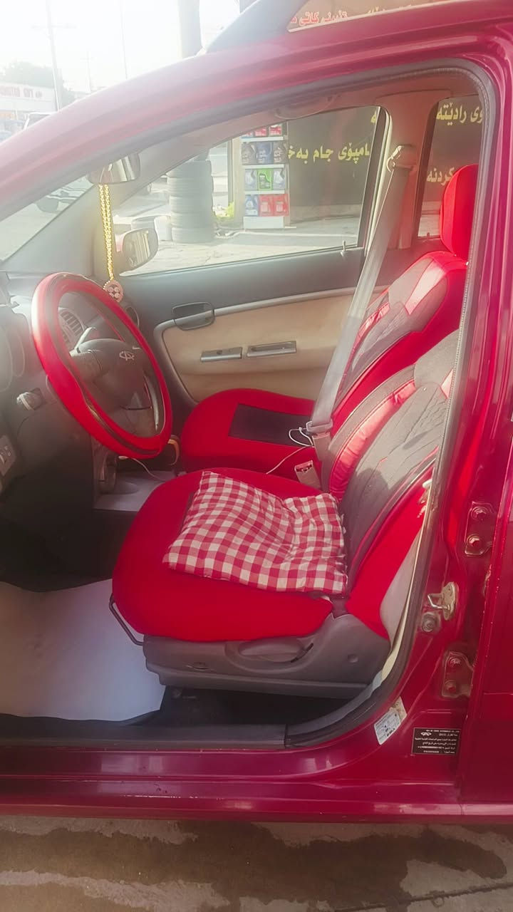 ​🚗 للبيع: شيري A1 (موديل 2013) 🚗
الحالة: على وضع البلاد، نظيفة جداً وبحالة ممتازة.

​البودي: صبغ الوكالة بالكامل (بدون أي صبغ).

​التبريد: شغال ثلج ❄️.

​الأوراق: السيارة باسمي، والتحويل ثاني يوم مباشرة 📝.

​✨ المواصفات والترتيبات:

​داخلية مميزة باللون الأحمر ❤️.

​شاشة عرض متطورة.

​كاميرا خلفية وحساسات.

​🧸 كلمة لصاحب النصيب: السيارة "بيبي" ووردة، مال بيت ومحافظ عليها وجاهزة للاستخدام فوراً بدون أي مصاريف.

​📞 للتواصل والاستفسار: ***********
