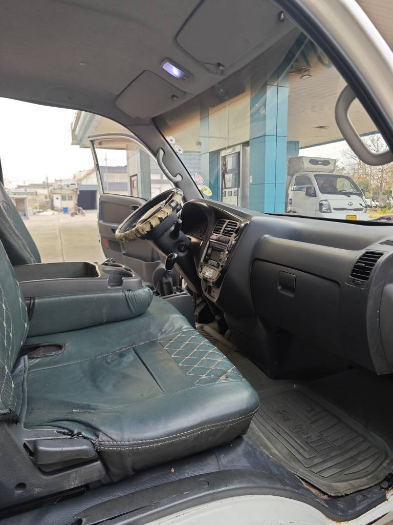 کیا مۆدێل 2014   1بست ساردە کوتی هەیە. بێ سبوغ ڕقم سەنەوی نوێيه. سه عرى 140 وەر قە. *********** أربيل, العراق
