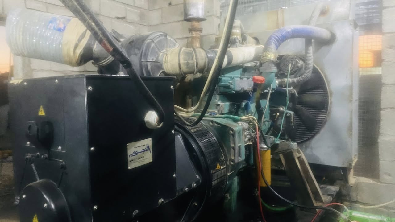 السلام عليكم
مولد للبيع 
VOLVO74 
150 kv
السعر 4000 دولار يعني 40 ورقه
الموقع ناحية الزاب 
للاستفسار ***********
