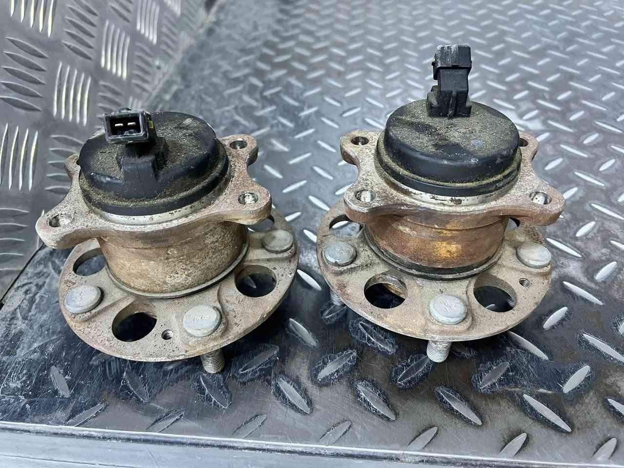 السلام عليكم
بوربرن زوج فتح حاويه

فورتي٢٤

السعر90قفل
بغداد المشتل شارع المطبك
رقم***********
