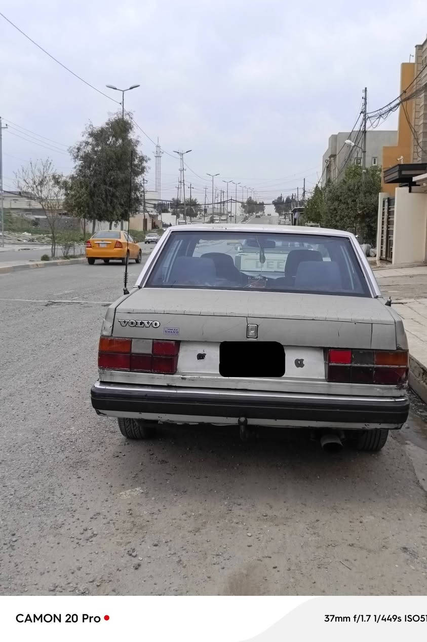 فالفو للبيع
حجم 760 موديل 1988 
فول اوتماتيك
صبغ ابلادي محرك 6سلندر 2700
محرك وكير اوتوماتيك انظاف
تدفأ وتبريد شغال 
سياره نظيفه غرفة جديده
اطارات جديد رقم نينوى مشروع وطني سنويه الى 2027
بأسمنه تحويل بنفس النهار
المكان الموصل  
السعر 40$ورقة  
 اتصال على الرقم 
***********
***********
