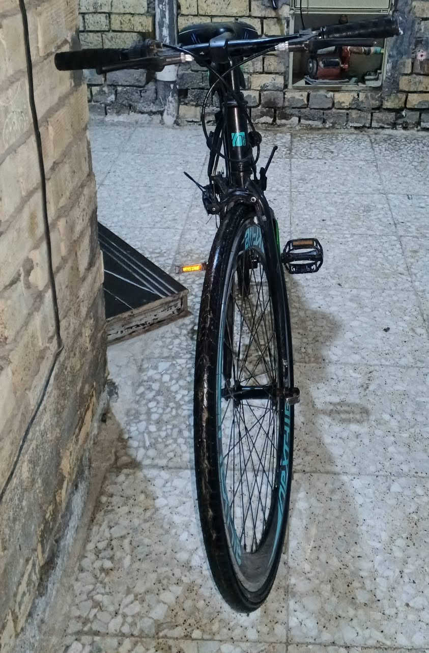 سلام عليكم بايسكل للبيعc700 بايسكل يخبل💯 السعر 105 وبي مجال للشراي العنوان بغداد الكماليه للاستفسار ***********
