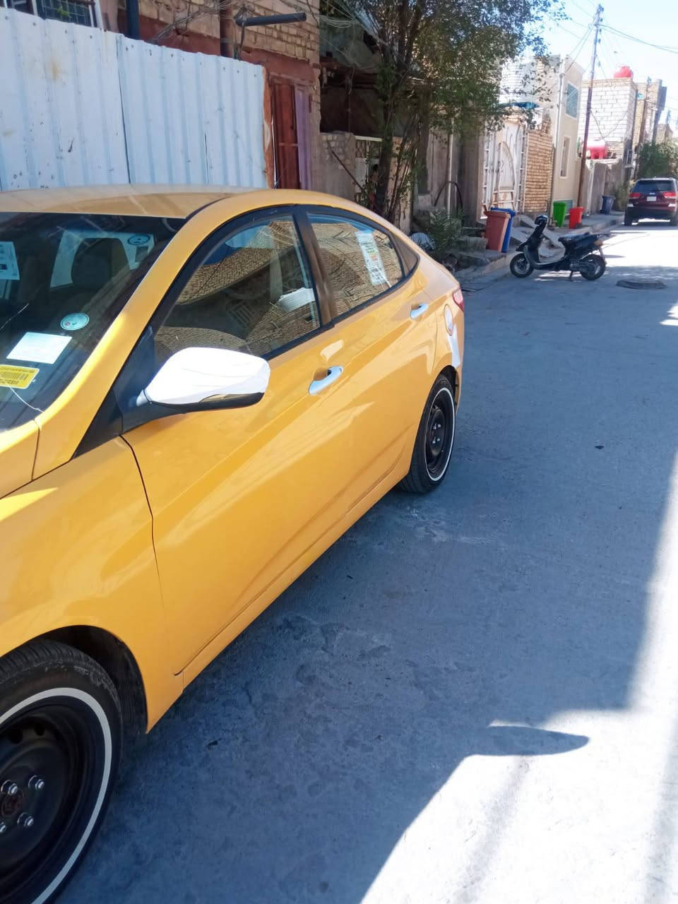 السلام عليكم اكسنت وارد خليجي مكفوله موديل 15 سعر 93محرك 1600مكان ناصريه ستفسار  ***********
