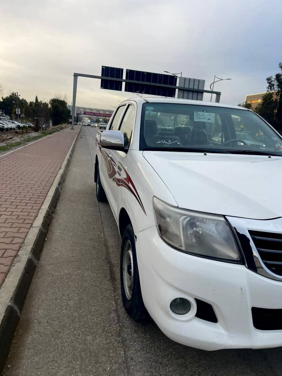 مەرزیە٢٠٠٦
سعودی
شانسی ١٩
سێ پارچەی پێشی کراوە بە ٢٠١٣
لابۆدیەکی بۆیاخە سەیارەکە ماڵی دۆستە سەنەوی تا ۲٠۲۷ تازەیە 
سعری ۱۳٥ گەڵا و مەجال ***********
