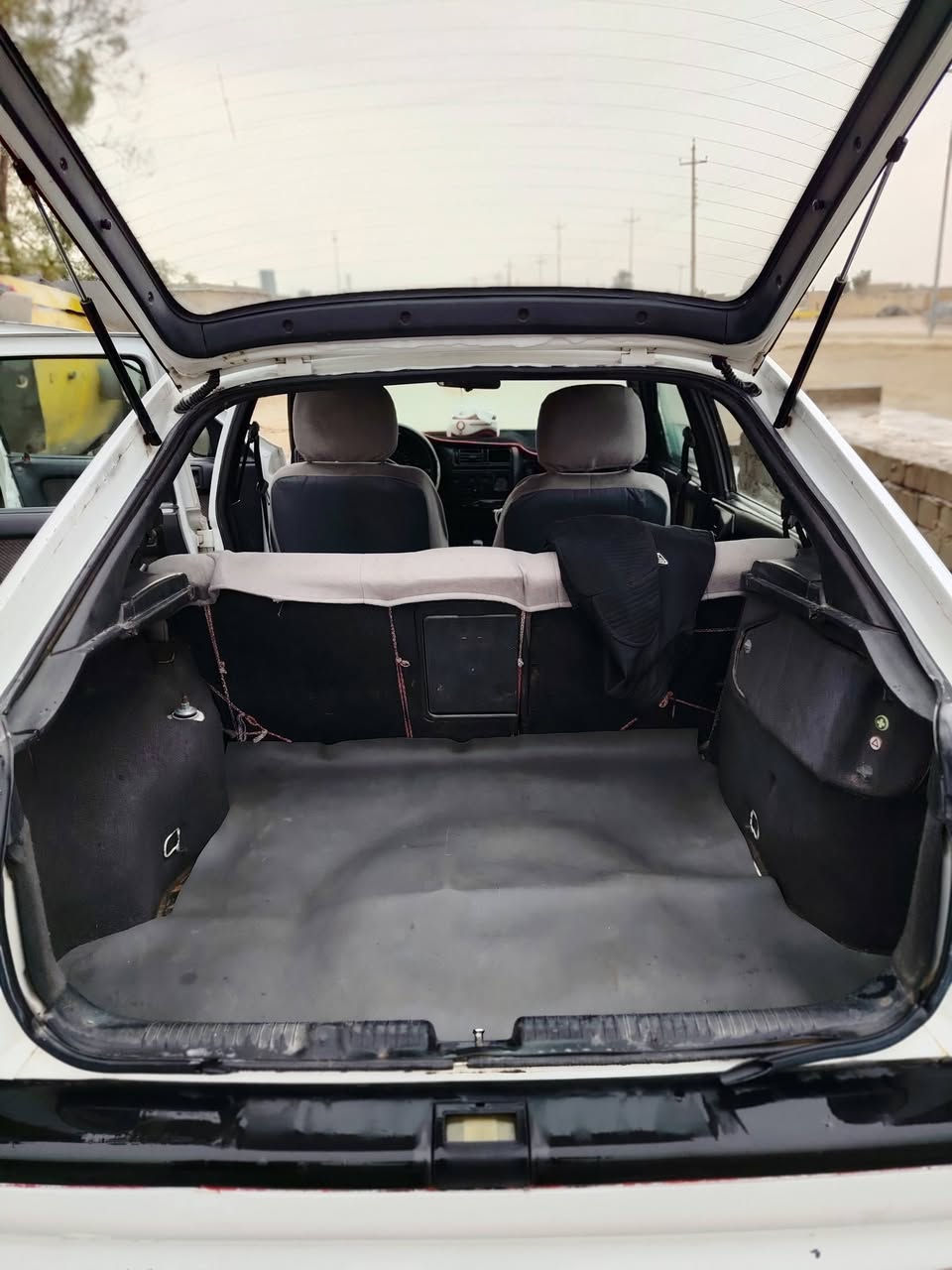 للبيع فكتر حجم 20موديل 92 طخم جديد محرك نضيف 4 دسك رقم نينوى دولي كابون بنزين سعر 42  مجال تواصل ***********
