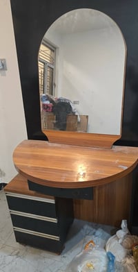 خزائن • أغراض للبيع • حي الحسين بغداد