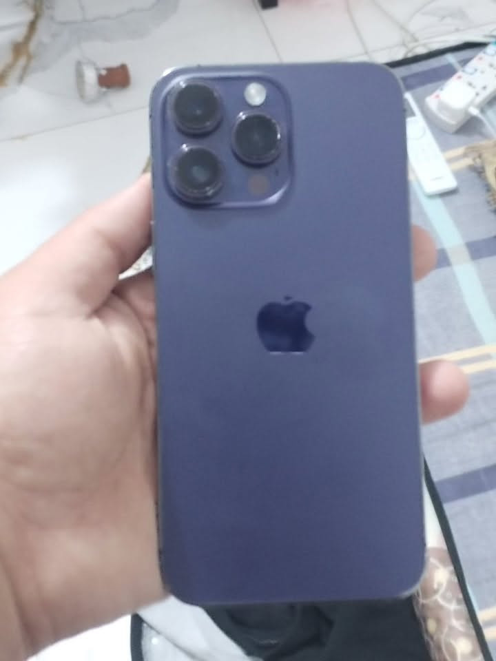 � للبيع iPhone 14 Pro 128GB – Deep Purple

✨ اللون البنفسجي الأصلي (Deep Purple)
💾 السعة: 128GB
🔋 نسبة البطارية: 79%
✅ الجهاز أصلي 100% ولم يتم تبديل أي قطعة.
✅ جميع الوظائف تعمل بكفاءة (Face ID، الكاميرات، الشاشة، السماعات).
📱 الجهاز بحالة جيدة مع وجود آثار استخدام طبيعية.

💰 السعر: 800,000 دينار عراقي قابل للتفاوض بالمعقول.

📍 الموقع: العمارة.

للتواصل عبر الخاص او ***********
