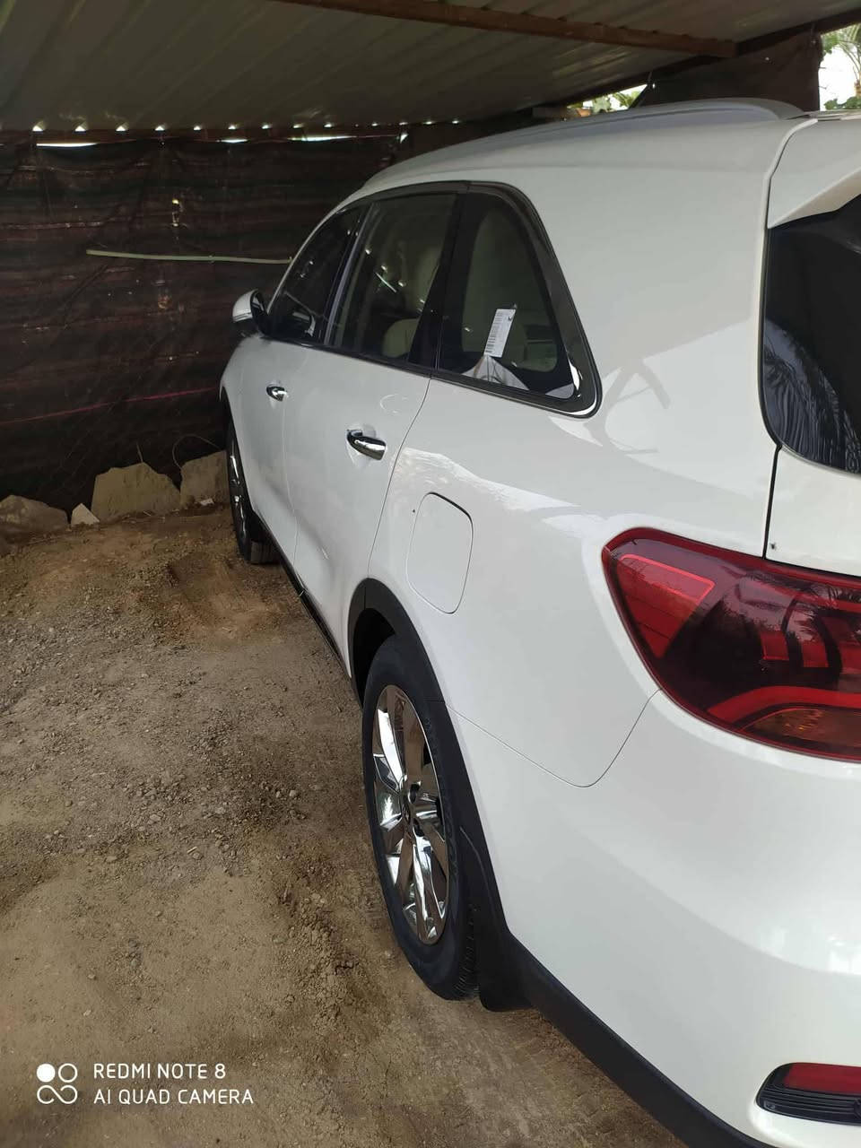 سورنتو موديل 2020مكفول كفاله عامه اربع كامرات سياره سايد بريك كهرباء ماأعد باب سدر  كارت ماشيه 52الاستفسار عل رقم ***********
