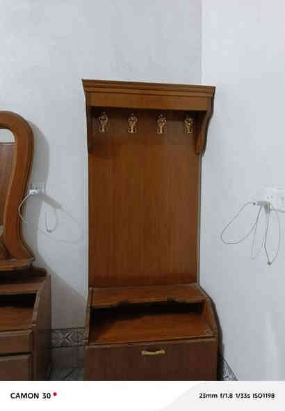 السلام عليكم
غرفه مال خشاب نضيفه حيل للبيع الشراي يتصل مكاني شرقاط
***********
***********
