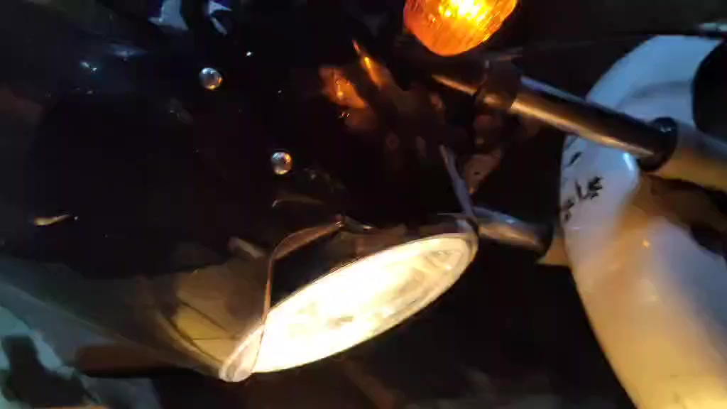 سلام عليكم بوكسر كلاسك كوم حديد تاخذ وتروح دراجه كايمه بيعلك كوم حديد تاخذ وتروح شغاله رايده 350 قفل لا عاملك ولا دعاملني كفلك زرقه مكاني لبديات*********** ما متواجد فيس بس واتساب وتليفون
