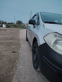 للبيع نيسان فيرسا 2008  السياره جاهزه مابيهه كل نقص  كير مكينه بشرط تب...
