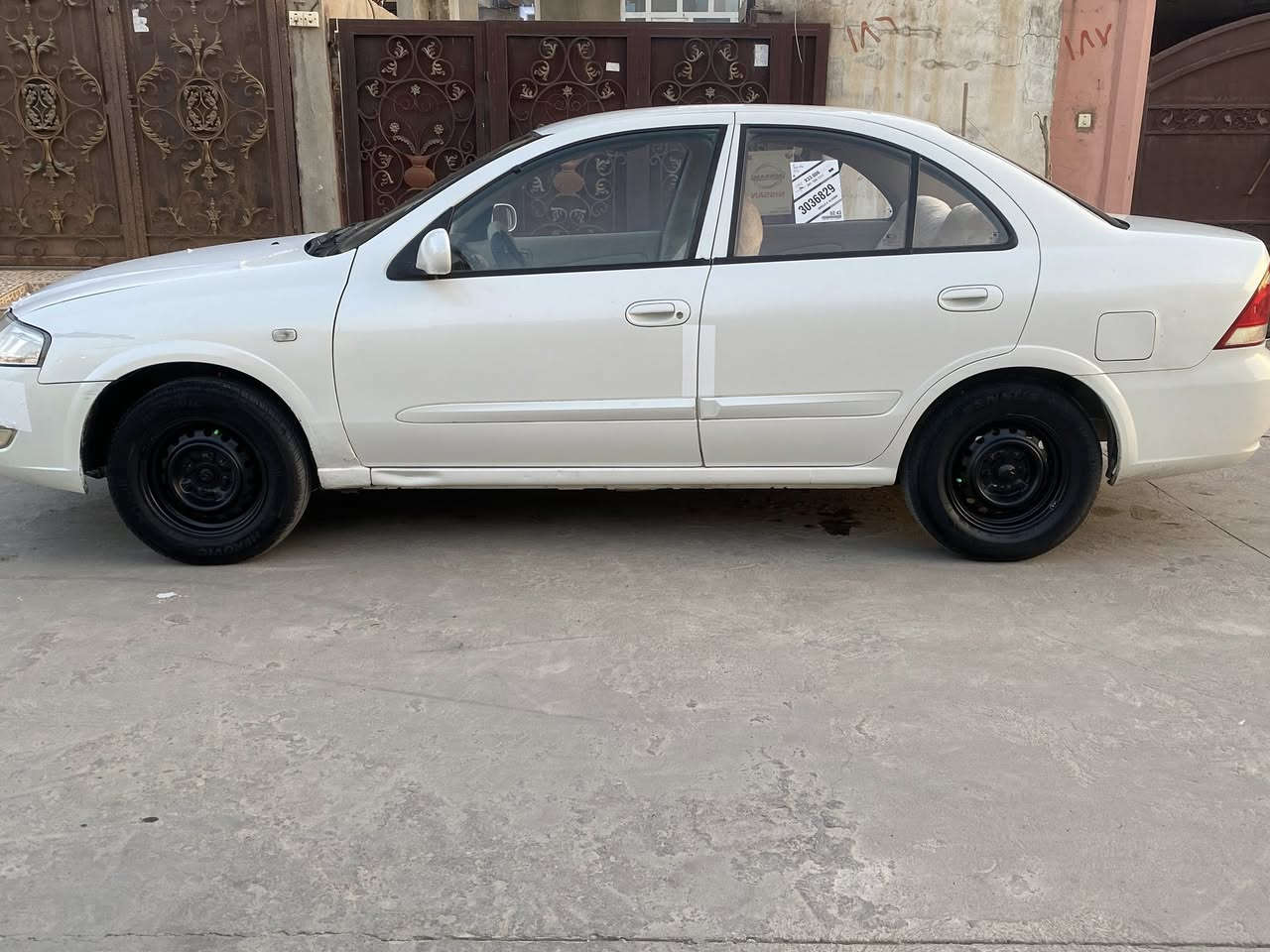 نیسان صنی کوری مودیل ٢٠١٠
سنویە جدید کود بانزین بی
بەس بونید صبوغ بدون دواخل بدون شاصی 
نیسان صنی مودیل ٢٠١٠
سەنەوی تازەیە کودی بەنزینی هەیە 
بەس بونیدی صبوغە بەبی ناوگرتن و بەبی شانصی
سعر٩٤
***********
***********
