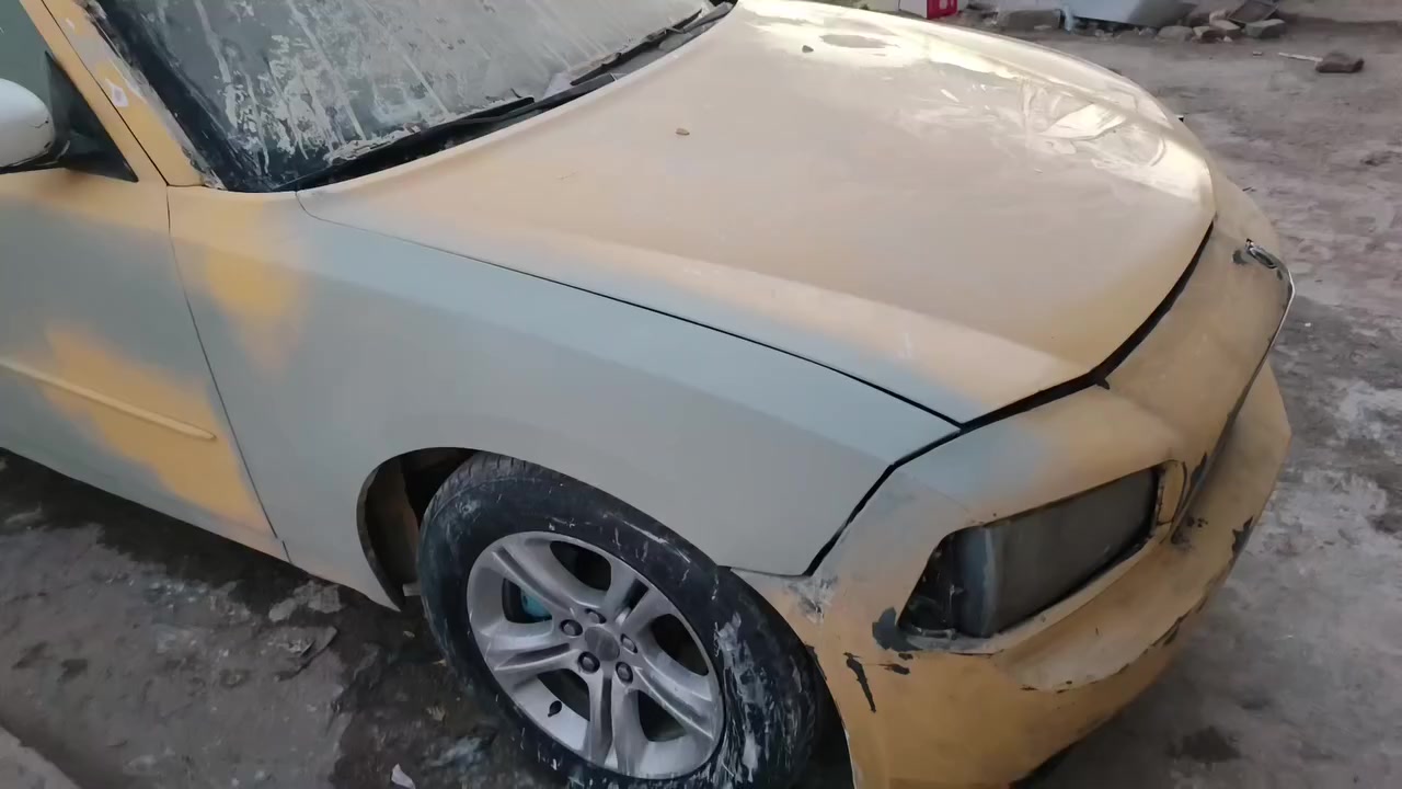 صبغ جميع أنواع السيارات بوليش احترافي مع نانو سيراميك واسعارنا تنافسية جداا وضمان حقيقي العنوان الناصرية شارع الزيناويه قرب صيدلية وعيادة الكناهره ابو يزن الصباغ ***********
