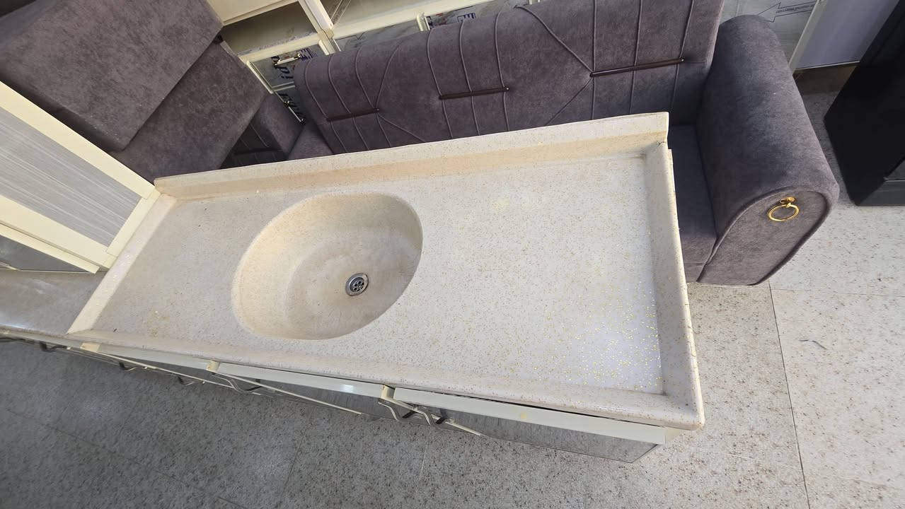 كاونتر المنيوم شغل ايد كامل مرمر  قياس مترين وسنك متر ونص فول نضافه (يرهم  مراوس ))
🌷🌷🌷🌷🌷🌷
اشتري غراض بيت مستعمل تخم ديوان كاونتر ميز طعام غرفه نوم ثلاجه مجمده غساله راسلونه خاص صوره 
🌷🌷🌷🌷🌷🌷
خانقين/ شارع مستودع خلف مركز شرطه ازادي [مزاد المندلاوي]
***********☎️
***********☎️
