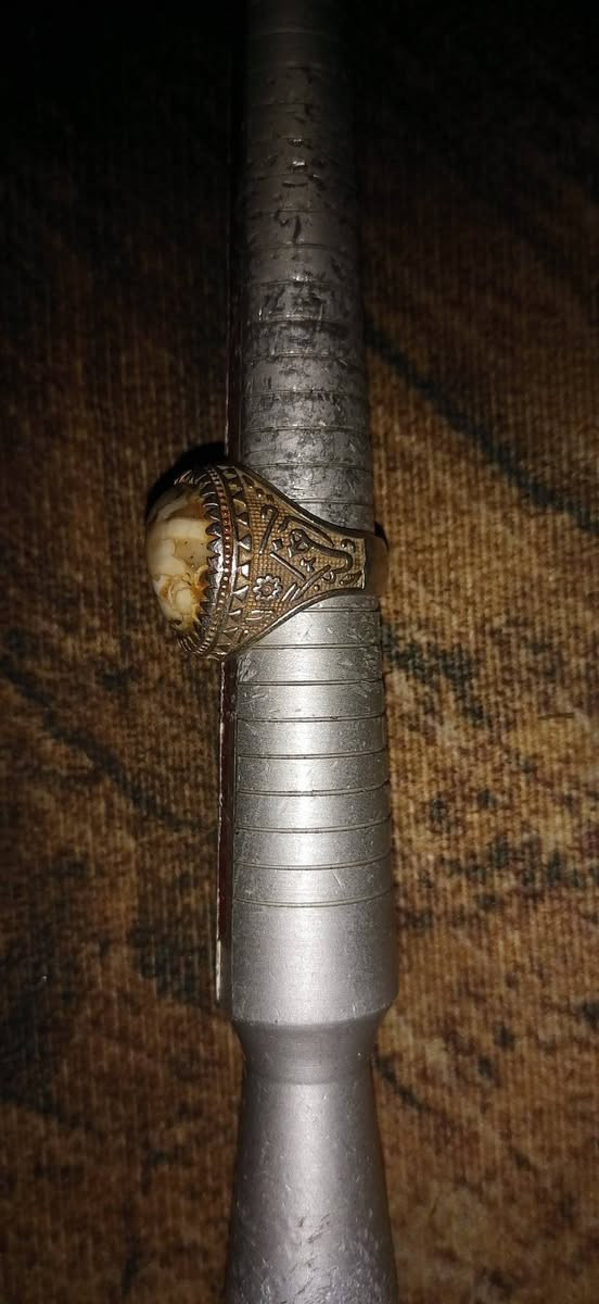 عطف داوودي نوادر قطعة قديمة كلش الصورة تسولف (مصور رباني) صياغة يدوي فضة 925 ثقيلة مشروط عام محبة جلب عقد لسان تسهيل امور جاه وجه مفول تفول


**إذا كنت صاحب هذا الإعلان وتريد حذفه لأي سبب، رجاءا أرسل رسالة إلى الدعم الفني**