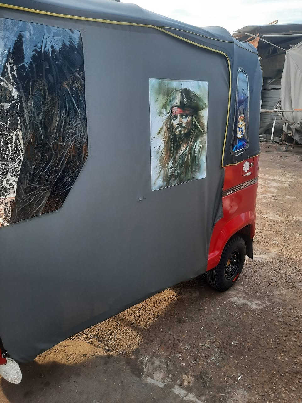 السلام عليكم
تكتك TVS موديل2020 رقم بغداد  انكليزي 
صبغ الهلالات 
مبدل  مكينة 2023
مبدل دبلات جدد
مبدل بيهة تخم تاير  
كهرباياتهة كلهة شغالة 
تكتك خير من الله عضمتهة حلوة شوفت عينك مابيه ضربة
سعر 5 و750
عنوان بغداد المحمودية   ***********
