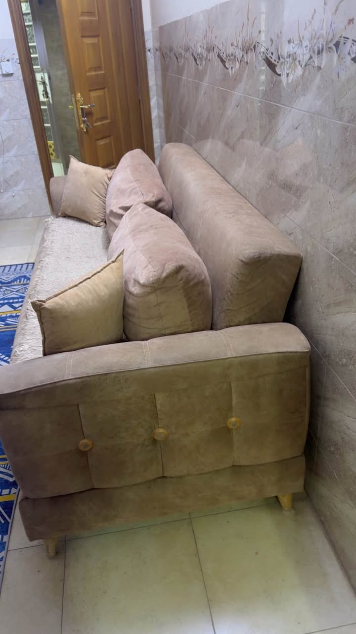 ‎السلام عليكم 
تخم تركي ٨ مقاعد مخزن وسرير للبيع 
مكاني حي العامل‎ بغداد, العراق


**إذا كنت صاحب هذا الإعلان وتريد حذفه لأي سبب، رجاءا أرسل رسالة إلى الدعم الفني**