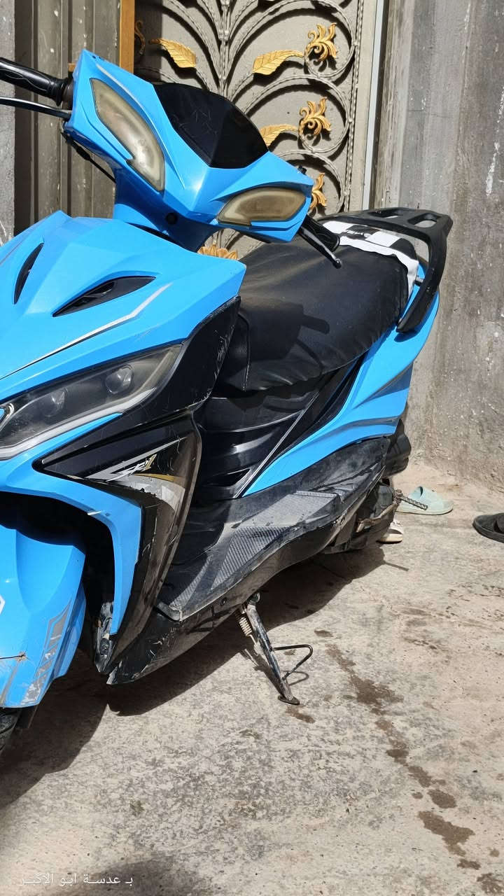 سلام عليكم
دراجة اللبيع جامبو 
دراجة نضيفة وخير من الله 
كهربائيات شغاله كله
ويل رياضي دراجة كامله من كلشي 
سعر 350 عنواني قضاء نصر 
الاستفسار ***********
