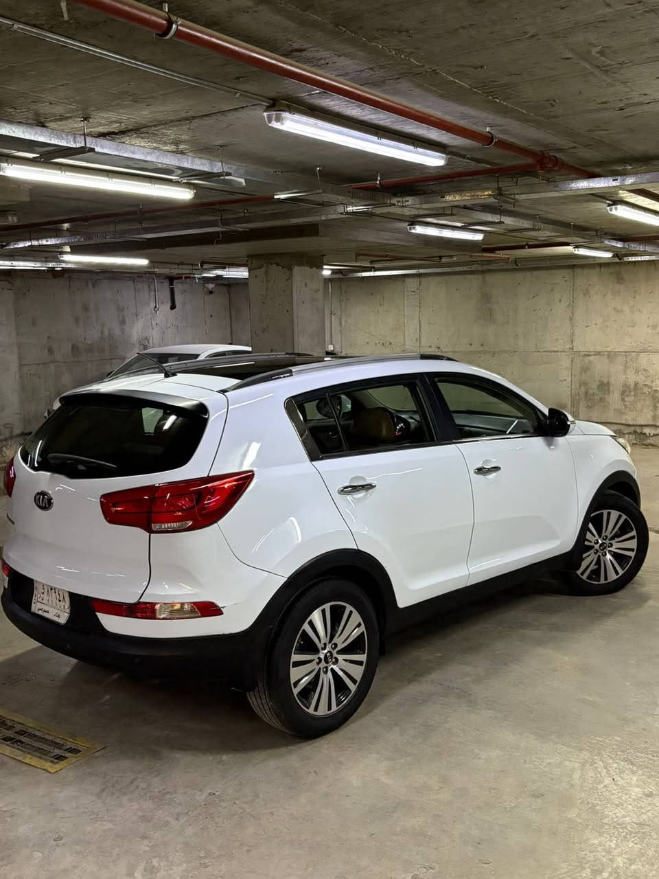 السلام عليكم للبيع مستعجل سبورتج 2015
خليجي 
ماشيه 79الف كيلو حقيقي 
 فول مواصفات 
بيه ٣قطع صبغ 
السياره نضيفه 
مكانه بوابه العراق 
السعر 133وبيه مجال بسيط 
***********
