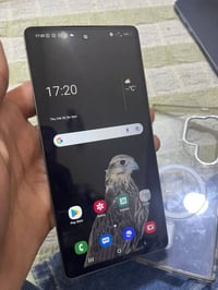 S25 اماراتي • شارع 80 • نضيف