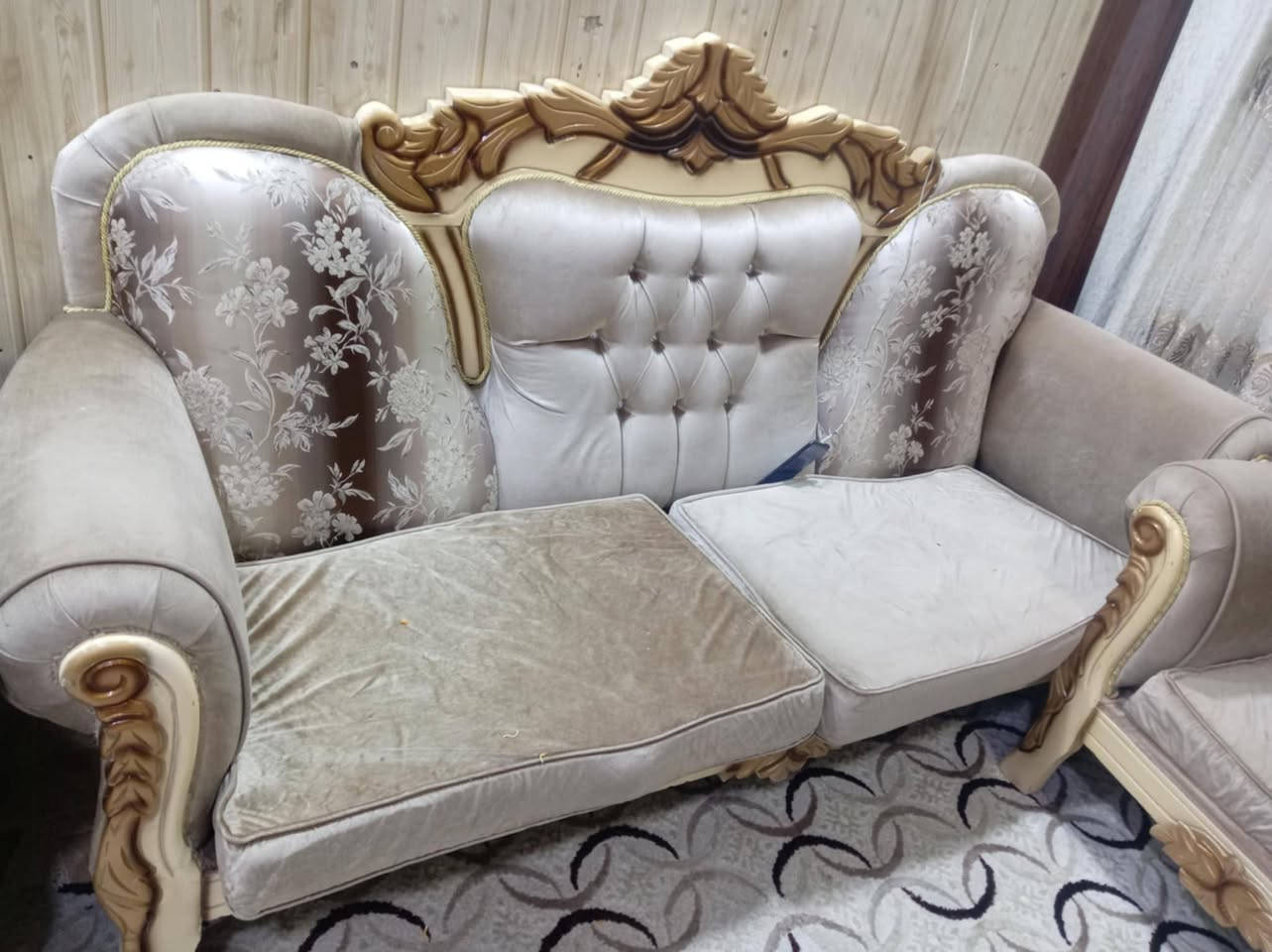 طخم ملكي للبيع جديد كدام العين للبيع السعر 470بي مجال بصيط***********واتس
