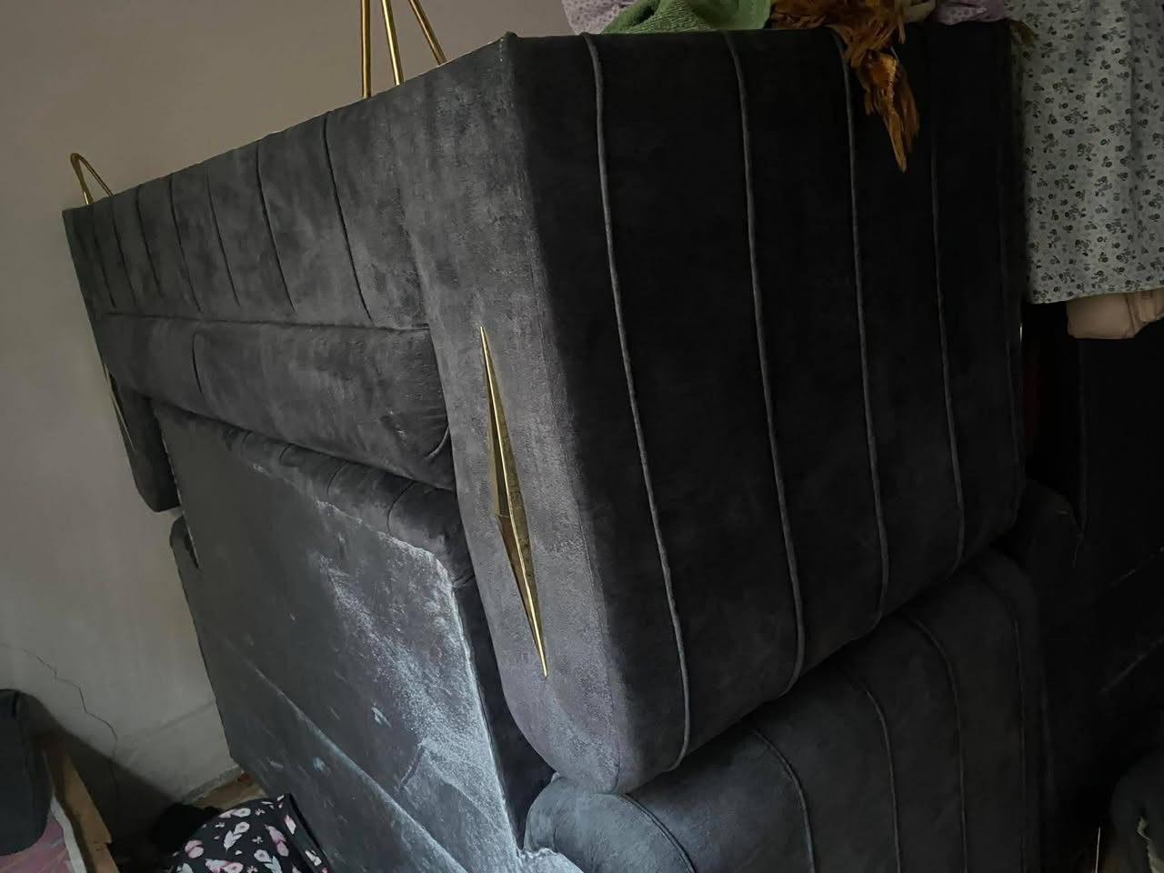 سلام عليكم جلسات ثنائيات
شغل درجه اولى الله شاهد 
عددهم 20قطعه غير مستخدم ابداً 
كلف الشغل 3ملايين ونص 
مكانهم حلة شارع 60 
سعر البيع مليونين و700 بيهم مجال 
للاستفسار اكثر خاص


**إذا كنت صاحب هذا الإعلان وتريد حذفه لأي سبب، رجاءا أرسل رسالة إلى الدعم الفني**