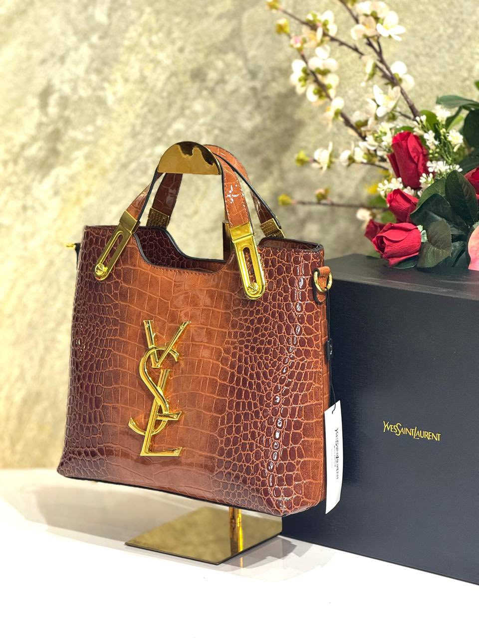 سلام عليكم عندي قطع كعب وحقائب للبيع والله العظيم محتاجه كلش واتمنى تشتروهن مني ابيعهم بجملتهن


**إذا كنت صاحب هذا الإعلان وتريد حذفه لأي سبب، رجاءا أرسل رسالة إلى الدعم الفني**