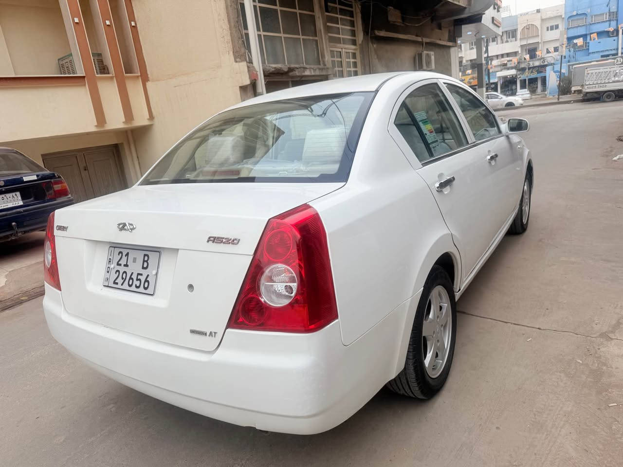 A5 
موديل 2013گير ومحرك شرط سيارة 110ماشية سنوية جديد لحد 2029 رقم دولي بيها دفتر بانزين بيها صبغ صندوق بدون دواخل چاملغ سايق بدون دواخل يعني قطعتين فقط صدر جديد تيارات جديد تبريد ثلج تدفئة شغال كهربائيات كلها شغال  سعر 57وبيها مجال بسيط رقم ***********عنوان كركوك طريق بغداد يم حلويات اطلس سيارة نظيف مال بيت بدون نواقص سعر مناسب كركوك, العراق
