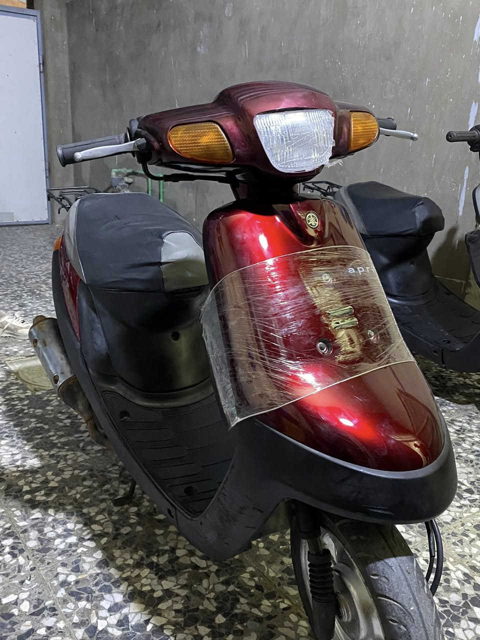 السلام عليكم. 
بطه السعر250 سعر نهائي 
مكفوله شاصي.
كهربائيات كله شغاله +كيج سرعه
مكاني نجف عمود11
للتواصل اتصل على
***********
