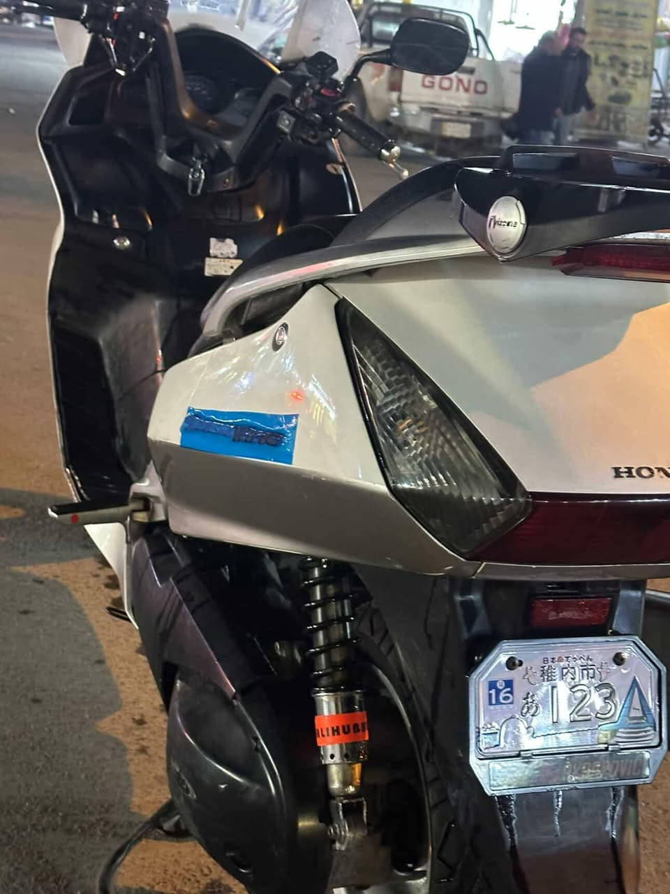 اسلام عليكم شباب دراجة سلفر ونجc400اوفر مناقصها شيء دراجه جامه قطعتين نيكل دبل زنون عالي ناصي الونين الدراجه ترايك البصره ***********دراجه بيها ملاحضات خابرني وتدلل
