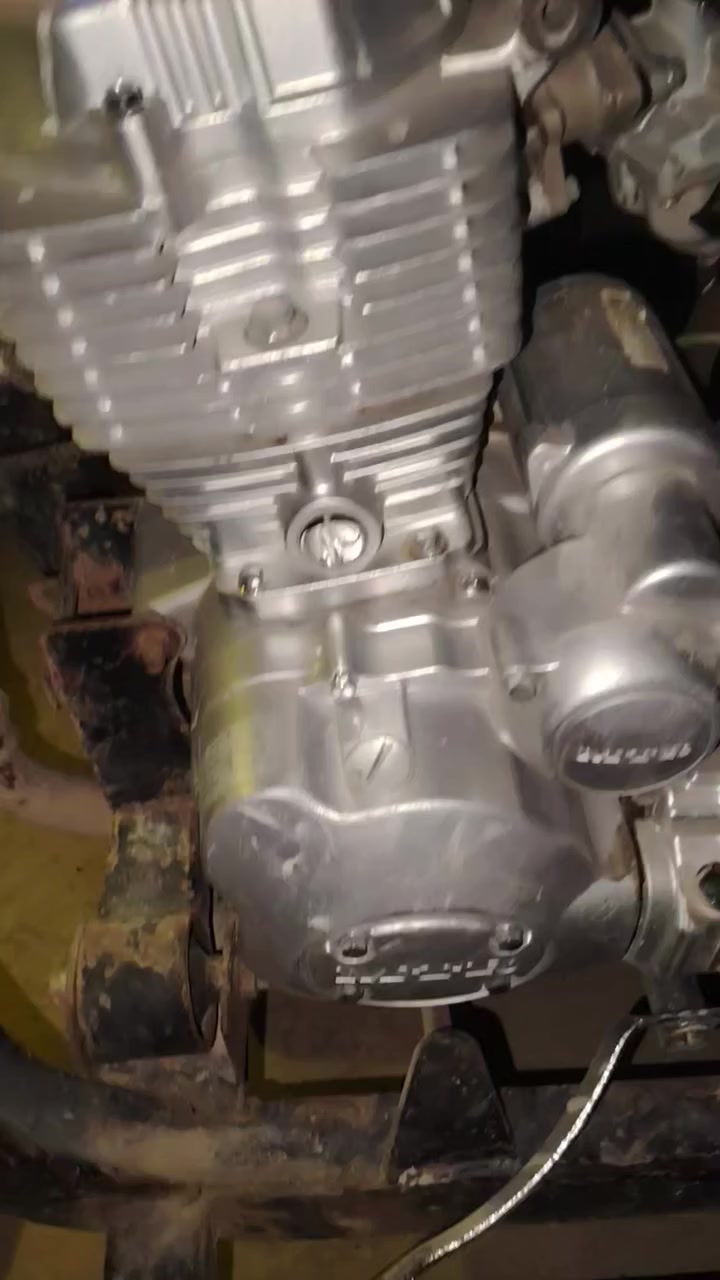 مكينه للبيع السعر 100 مديل 24    ***********موجود واتساب
