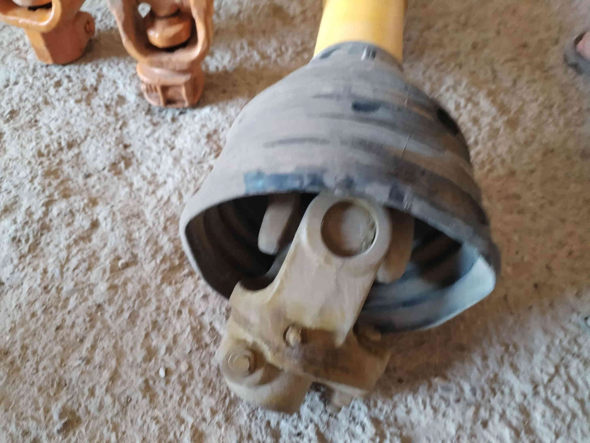 تصليح وتبديل كافت صلايب وكاردنات واسط قضاء صويره
***********
