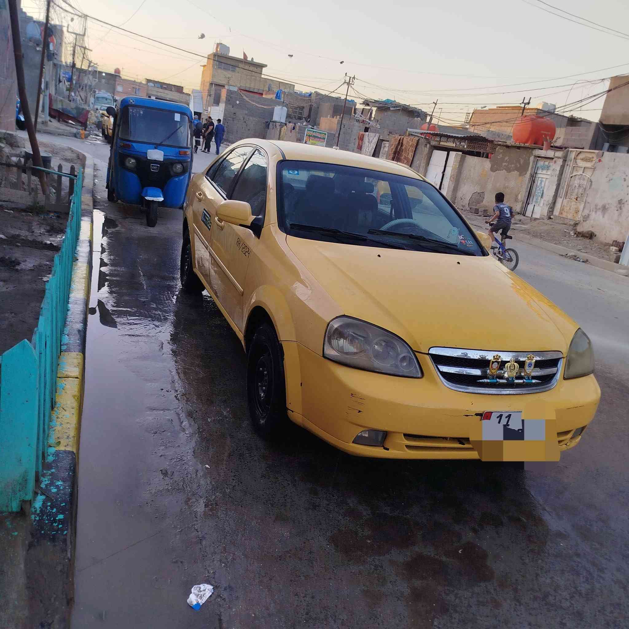 سلام عليكم اوبترة 2012 الشركه العامه سياره بلاديه منضومه زنون لاضربه ولا صبغ ولا تبديل فقط الكير كايم  مكان بغداد مدينه الصدر السعر 66 بيها مجال للستفسار ***********
