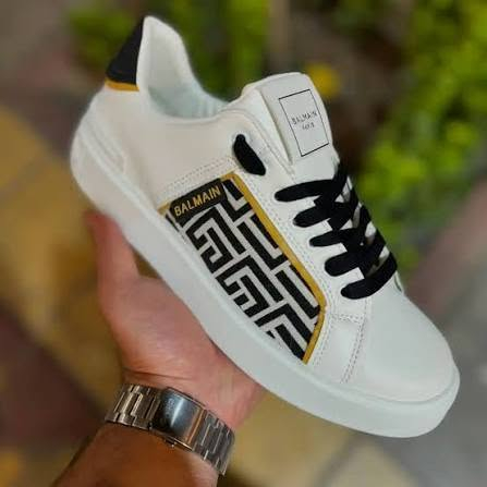 السلام عليكم ماركة بالمان Balmain أيطالي
قياس 41 كلش نظيف قيم واخذه توصيل ماعندي
بغداد البياع ***********
