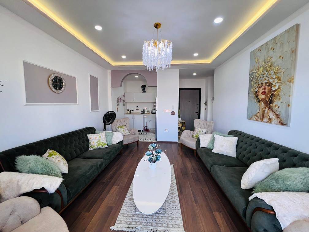 شقه موثثه كامل للبيع
بنظام الاقساط  في باك لاند خلف مجدي لاند
مساحه 80م غرفه وصاله وبلكونه وصحيات
تفاصيل اكثر اتصلوا او واتساب
***********
***********
رضوان أربيل, العراق
