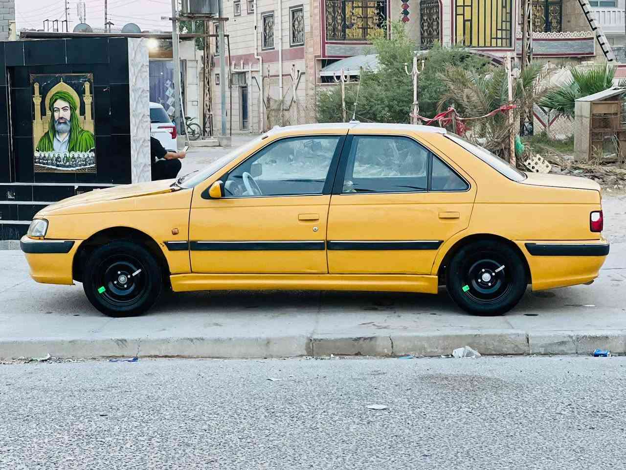 بيجو بارص مديل 2013 بيها ضربه جاملق صفحت العبري خفيفه تحويل ثاني يوم سنويه منتهيه او ول هيئات كله عله راعيها كير ومكينه خير من الله او حداديه نص عمر سعرها  22 او بيها مجال حك الجيه *********** هاذ رقمي
