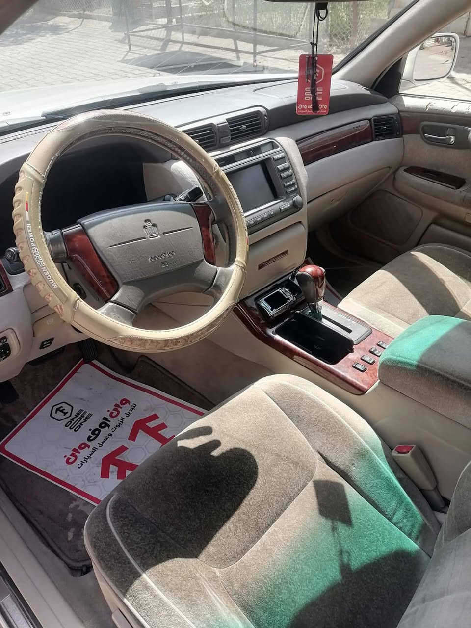 السلام عليكم
ملكه 2003
رقم كركوك 
السياره مدفوع كمرك وظريبه معاملتها كامله باقيه على الرقم الرقم على المشتري
السياره مكفوله كص ونقل جثه والاصوليات
المواصفات
مكينه ديفور الكبير 
اربع دكم
اسلايت كهرباء
تبريد قطعتين
اربع كشنات كهرباء
ثلاجه 
استيرن كهرباىي
شاصي 75
تحوير فوك وجوه نجف
دشبول عارف العيساوي
علمن السياره تخم تاير 
حداديه جديده 
كمبريسر جديد
باتري جديد
السعر 105 وبيه مجال
واي استفسار ***********
