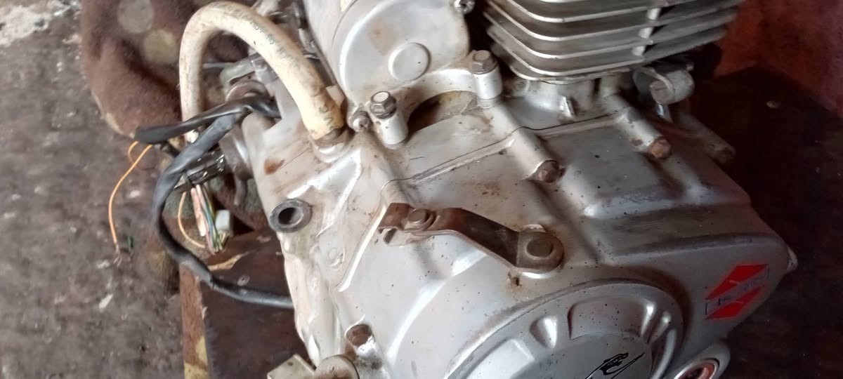 للبيع محرك ستوته موديل 2018 مجفت جديد تجفيت جيد السعر 125 الف مع كير بوكس والعتلات مكانها بابل المحاويل الصباغية هاتف ***********
