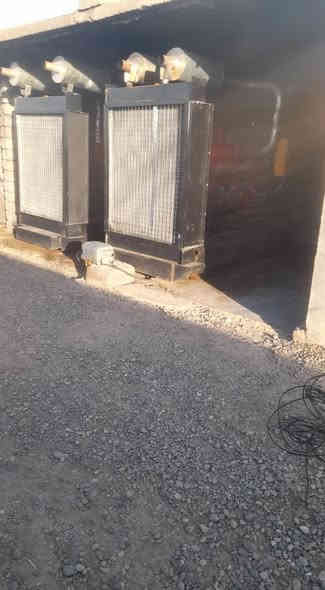 السلام عليكم مولدات عدد ٢ للبيع دايو ٨ واحد كلار ٢٥٠كيفي بلادي راديتر ١٤٠ وثاني ٢٠٠كيفي عادي بلادي راديتر ١٤٠ شرط لحمل جاهز ات سعر الواحد ٨٥ورقه العنوان صلاح الدين الشرقاط ***********   ***********
