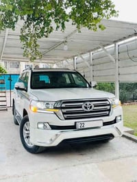 لاندكروز بريم اصل فول 1/1لسياره مكفوله لا ضربه ولا صبغ ولا تبديل فقط ص...