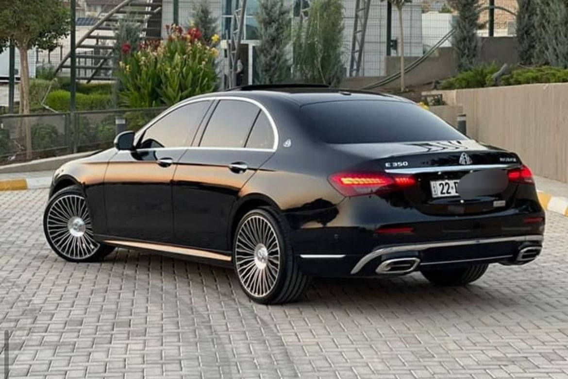 مارسیدس بێنز 2021 مواسەفات E 350 مایباخ kit
سەیارەکە کراوەتەوە مایباخی دوبەی 
74 هەزار کیلۆمەتر ڕۆیشتووە 
سەقف سڵایت 
کوشن جلد
کوشن گەرم 
کوشن کارەبایی 
کوشن مەساج 
تحدید سورعە 
ڕاداری و کامێرا 360 
شاشە لمس و ماوس 
5 مۆدی لێخوڕین 
دەرگای بەسمە 
ڕاداری پێش و پشتی لاتەنیشت 
سندوق کارەبای 
خەتی جادە 
ئاوێنە ئیشارە 
سەنەوی نوێیە تا 2027
هیچ مەسرەفێکی تێدانیە 
نموونە لە جوانی و پاکی 

سـعـر : لە کۆمێنت داوابکە ڕاستەوخۆ بۆت دێت 📥 

گێر و مەکیەنەی بەشەرت نەکراوەتەوە 
هیچ کێشەیەکی تێدا نییە 

ژمارەی خاوەنەکەی 
***********
