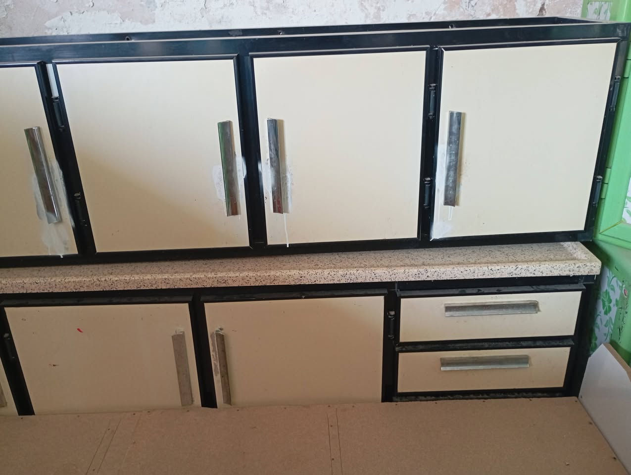 كاونتر تسكام مرمر نضيف 7قطع نضافه مثل صوره
مكانه دور نواب ضباط مقابيل سياسين نزلت الحولي الجديد


**إذا كنت صاحب هذا الإعلان وتريد حذفه لأي سبب، رجاءا أرسل رسالة إلى الدعم الفني**