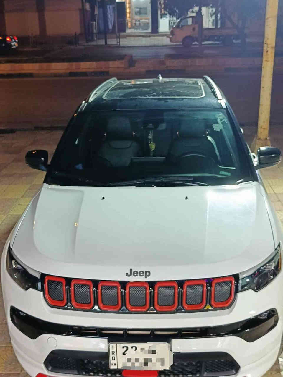 نوع السيارة:Jeep compas
الموديل:2022
لون السيارة:ابيض+اسود
المسافة:17 الف
عدد الاسطوانات:4 سلندر 
حجم المحرك:2400 9نمر كير 3وضعيات
الوارد:امريكي
رقم اللوحة:رقم اربيل سيارة بأسمي+ كوبون بانزين 
المقاعد:كهربائية+تدفئة ستيرن+تدفئة كشنات
مواصفات:
1-بصمة ابواب
2-تشغيل عن بعد 
3-رادار امامي خلفي جانبي
4-نقطة عمياء
5-توقف ذاتي 
6-تدفئة وتبريد ثلج❄+تبريد قطعتين 
7-تحديد مسار 
8-تحديد سرعة 
9- شاشة ابل كاربلاي وكامرة
10-سقف بانوراما 
حادث السيارة:باب خلف السائق مبدل اصلي شركة بدون ايرباك
باقي المواصفات معروفة
العنوان:موصل
للاستفسار عن الرقم ***********
السعر:225 ورقه وبيها مجال
