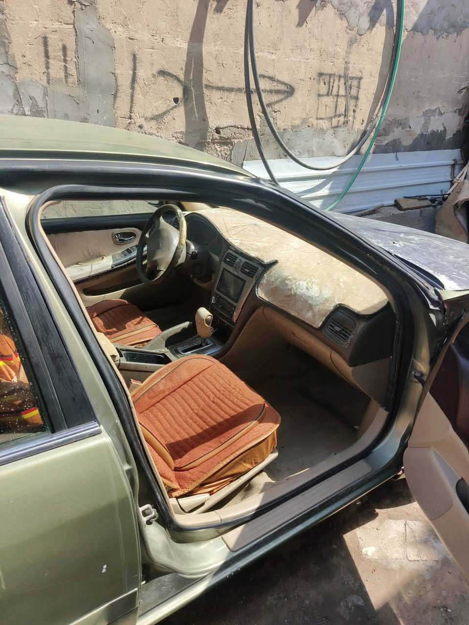 متاح نيسان مكسمة ٢٠٠١ سيارة كير مكينة تبريد كفالة شرط حدادية امامية كلها توني بدلتها دوشمة كهربائيات كلها شغالة سيارة كلها شغالة نقص بيها حدادية بس ورة دبلات باور بي شوي ثكل بس ذن قص ولبدي  شوف عين ٣٥ ورقة سنوية ٢٨ تنتهي رقم بغداد راعيها صاحبي يريد تحويل بيتهم بل بصرة راعي سيارة ***********

