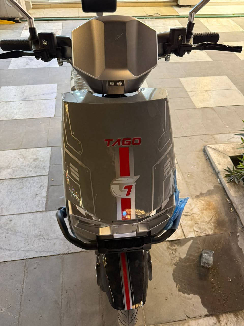 بصمه ودبل سويج ودبل كارت تشغيل
ملف 2000
امبير 32
تشغيل عن بعد 
دراجه جديده استعمال لمده سبوع 
كلشي مابيها أჂ̤ نقص مابيها كامله مكمله 
6بطاريات 
مري دبل 
للستفسار ***********  
دراجه اسمها تاكو  شركه ويلي  
السعر 800 سعر نهائي 
العنوان كراده متوفر من 12ضهراً لل 10 ليلاً
